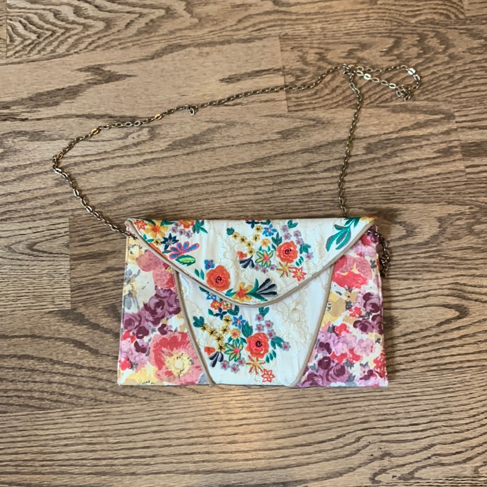 Floral Clutch